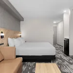 Sandman Hotel Calgary Airport