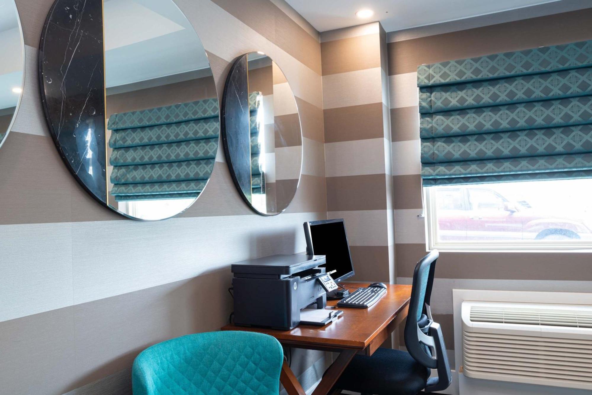 Sandman Airport Hotel Calgary