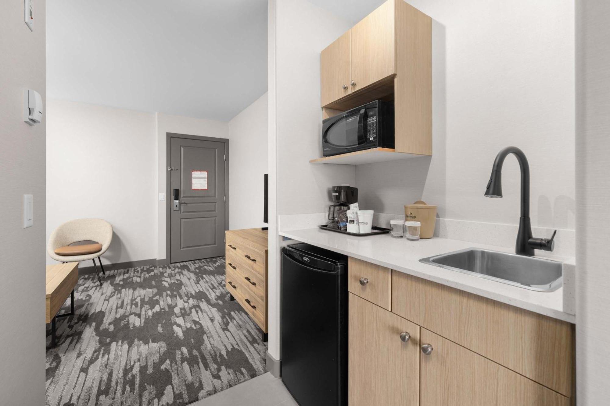 Hotel Sandman Airport Calgary