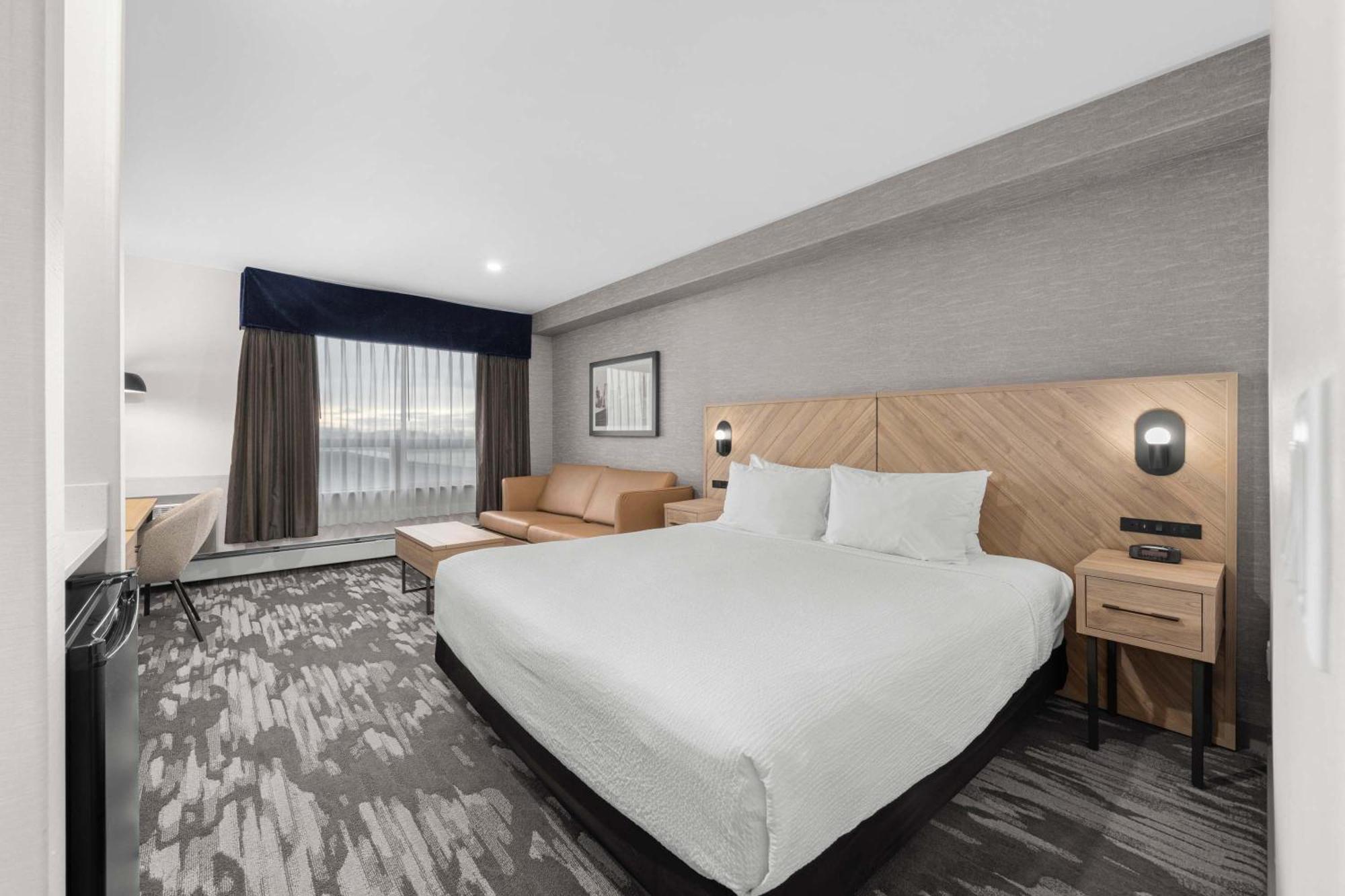 Sandman Airport Hotel 3*
